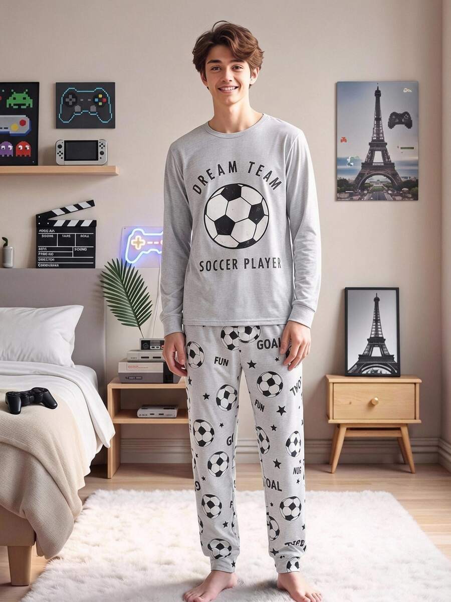 SHEIN 青少年男孩足球印花上衣與長褲居家休閒套裝 - 淺灰色 - 查看 1