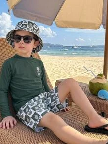 SHEIN Young Boy Casual Minimalist Fashion Classic Cool Vacation Style Striped Plaid Pineapple Pattern, Slim Fit Round Neck Short Sleeve Shorts Swimsuit Set, Suitable For Summer, Suitable For Beach, Suitable For Vacation, Suitable For Swimming - Multicolor - View 1