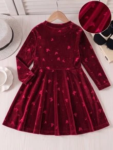SHEIN فستان مخملي باللون العنابي للفتيات الصغيرات مع نمط فيونكة، فستان سكاتير بقصة A-Line بأكمام طويلة وزينة أزرار جانبية لعطلة عيد الميلاد - عنابي اللون - مشاهدة 3