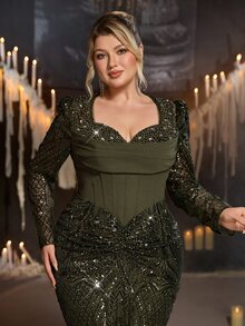 Glamrae فستان سهرة فاخر بحجم كبير باللون الأخضر العسكري مع تطريز خرز وترتر وتصميم رقعات من قماش مطاطي أنيق بذيل حورية البحر مع عمل ثقيل - أخضر عسكري - مشاهدة 5