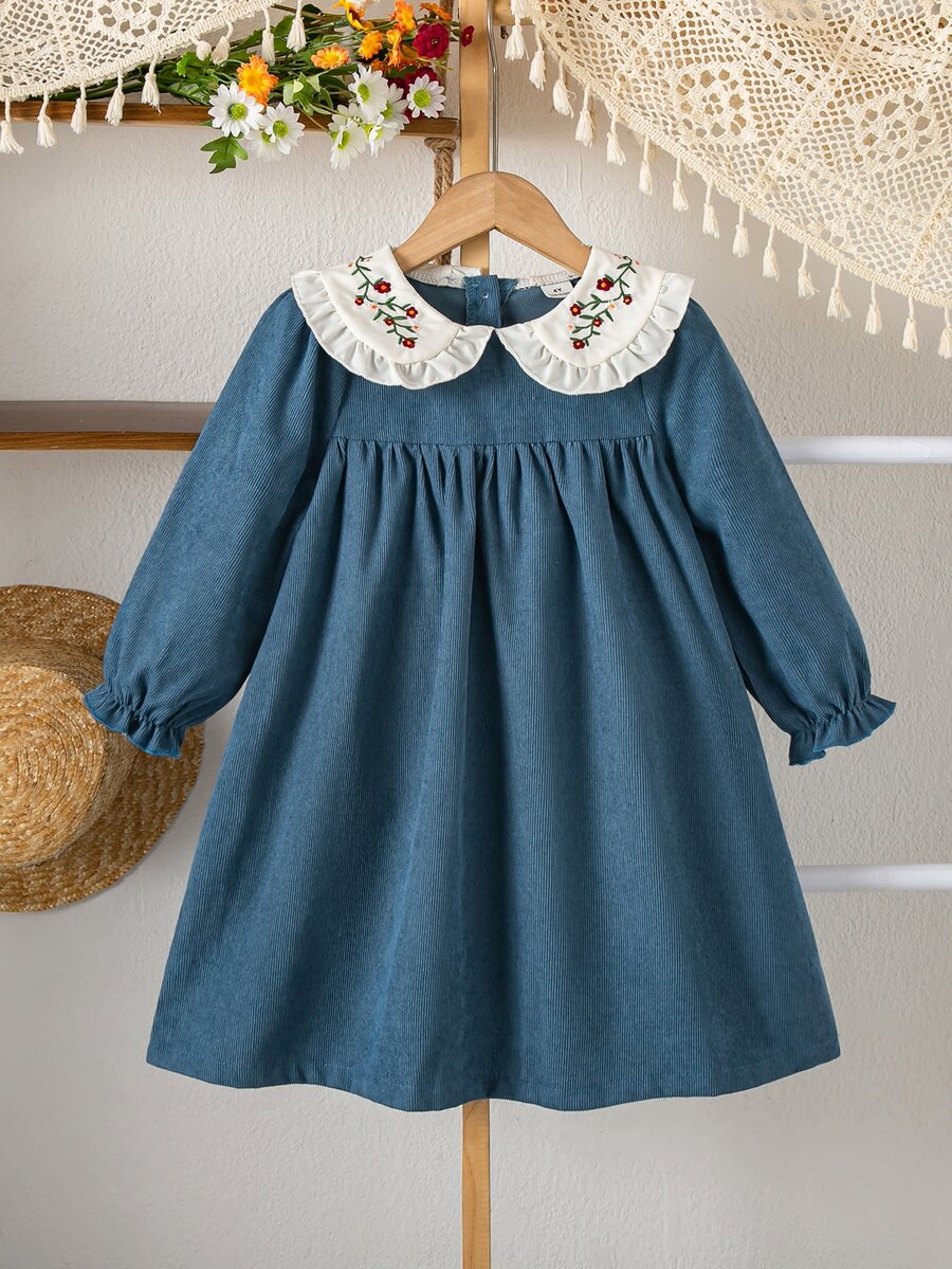 SHEIN 女童甜美刺繡彼得潘領荷葉邊洋裝 - 彩色 - 查看 1
