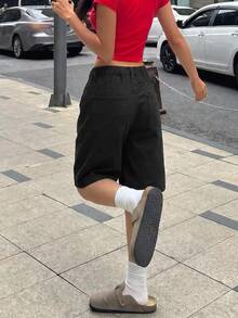 SHEIN 青少年女孩寬鬆休閒牛仔短褲，附口袋，百慕達長度內縫 - 黑色 - 查看 2