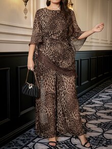 SHEIN Clasi طقم قطعتين مقاس كبير مثير وأنيق، ملابس علوية بتصميم دانتيل مرقع وبنطلون طويل بطبعة نمر، بني، لحفلات الخريف والكوكتيل - بني - مشاهدة 4