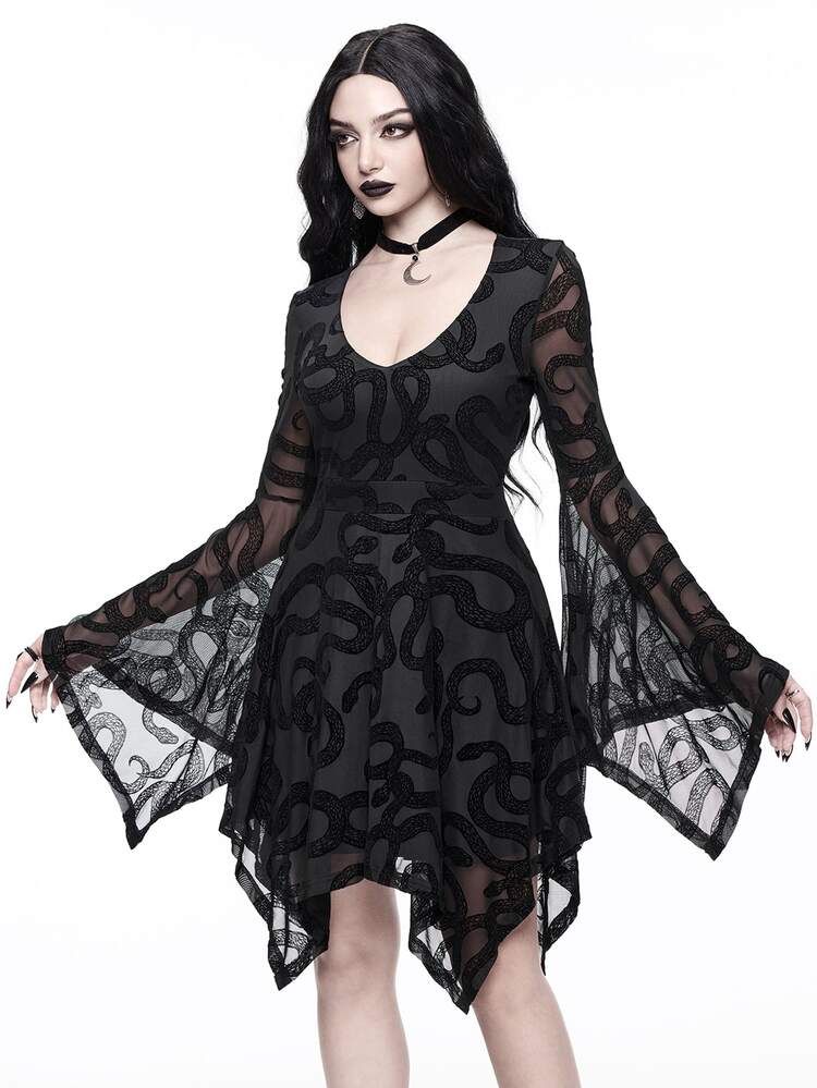 ROMWE Goth 秋冬深色哥德風植絨蛇紋不對稱喇叭袖A字洋裝 - 黑色 - 查看 4