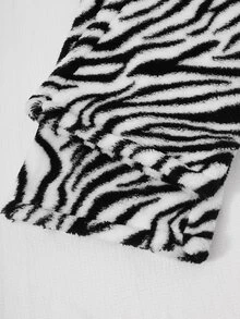 SHEIN Tween Girls Zebra Stripe Fluffy Fleece Hoodie And Wide Leg Pants Set, Cozy Thick Warm Long Sleeve 2 Pieces Outfits For Fall Winter Outdoor - Black - View 5
