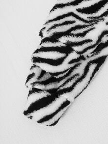 SHEIN Tween Girls Zebra Stripe Fluffy Fleece Hoodie And Wide Leg Pants Set, Cozy Thick Warm Long Sleeve 2 Pieces Outfits For Fall Winter Outdoor - Black - View 8