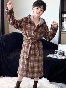 SHEIN 兒童青少年男孩休閒秋冬款毛絨格子字母連帽居家服浴袍睡衣，柔軟親膚法蘭絨 - 彩色 - 查看 8
