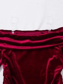Girls Elegant Red Korean Velvet Off-Shoulder Fitted Bud Dress Suitable For Evening Party Wear - Burgundy - View 3