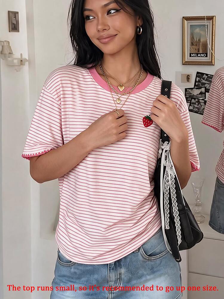 Resyla Camiseta de cuello redondo casual y linda con estampado digital de rayas rosas y blancas, bordado de fresa, un regalo para amigos, brunch, escuela, verano - Multicolor - Añade 3