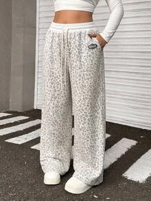 Muchica Plus-Size Loose-Fitting Streetwear Baggy Casual-Style Sweatpants Retro Leopard Print Drawstring Waistband Pockets White Fall Airport Travel - Multicolor - View 4