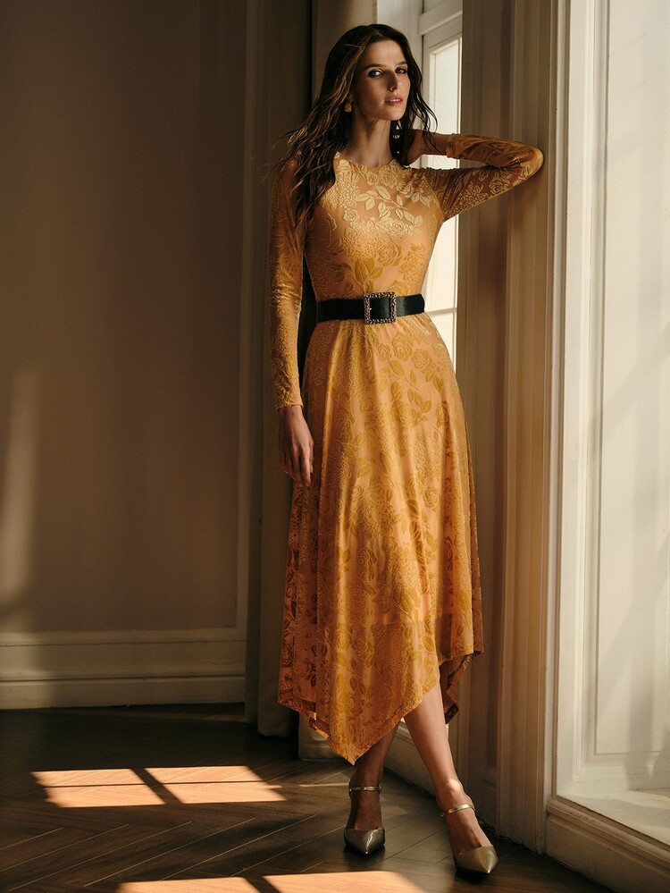 MOTF PREMIUM WOMEN'S ELEGANT VELVET ROSE JACQUARD ASYMMETRICAL HEM MIDI DRESS - Gold - View 5