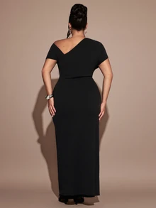 Gossip Girl X SHEIN SHEIN BAE CURVE Plus Size Women Black Asymmetrical Ruched Slit Dress,Halloween, Christmas, Elegant, Sexy Party, And Birthday Party Dresses, - Black - View 9