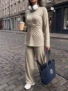 Solavon Women's Solid Color Pleated Long Sleeve Top And Pants Casual Daily Sports Set - Khaki - View 5