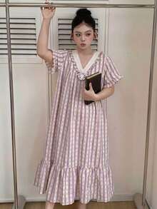 Dazy Plus Floral Pattern Contrast Lace Frill Trim Casual Loose Short Sleeve Plus Size Women's Nightgown, Spring/Summer Fall - Purple - View 3