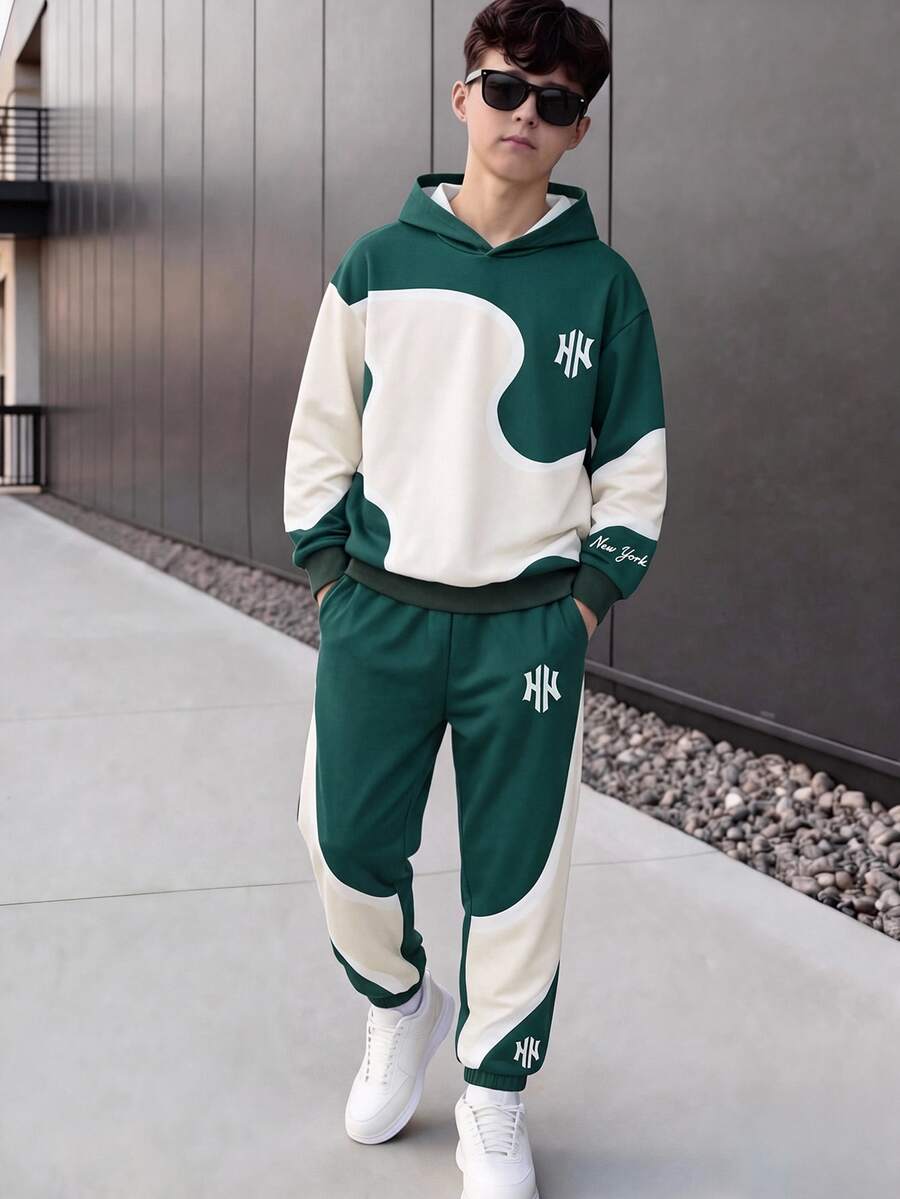 SHEIN 2pcs Kids Tween Boys Casual Dark Green Color Block Crew Neck Sweatshirt & Sweatpants Set, Suitable For Fall/Winter, School, Family Gathering, Back To School, FallOutfit, WinterOutfit