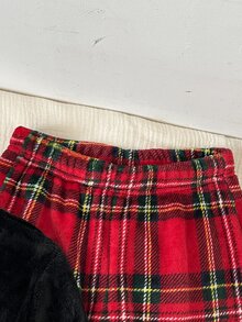 SHEIN 2pcs Tween Boy Black Plush Top And Red & Green Plaid Plush Pants Loungewear Set, Suitable For Home, Christmas, Party, New Year - Multicolor - View 9