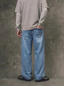Manfinity Roghcode Men's Casual Everyday Washed Slant Pocket Loose Fit Jeans - Light Wash - View 2