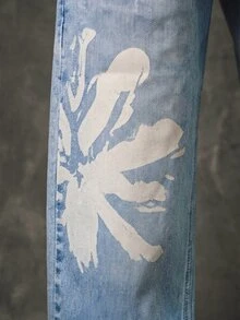 Manfinity Roghcode Men's Vintage Washed Floral Print Loose Straight Leg Jeans - Light Wash - View 6