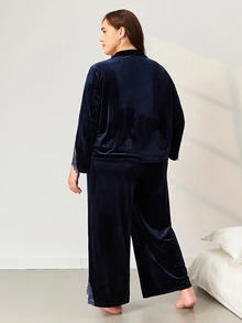 LUVLETTE Plus Size Fall Winter Navy Velvet Lace Patchwork Button Front Lapel Collar Long Sleeve Pajama Set Now Trending Vintage Women Sleepwear Homewear - Blue - View 3