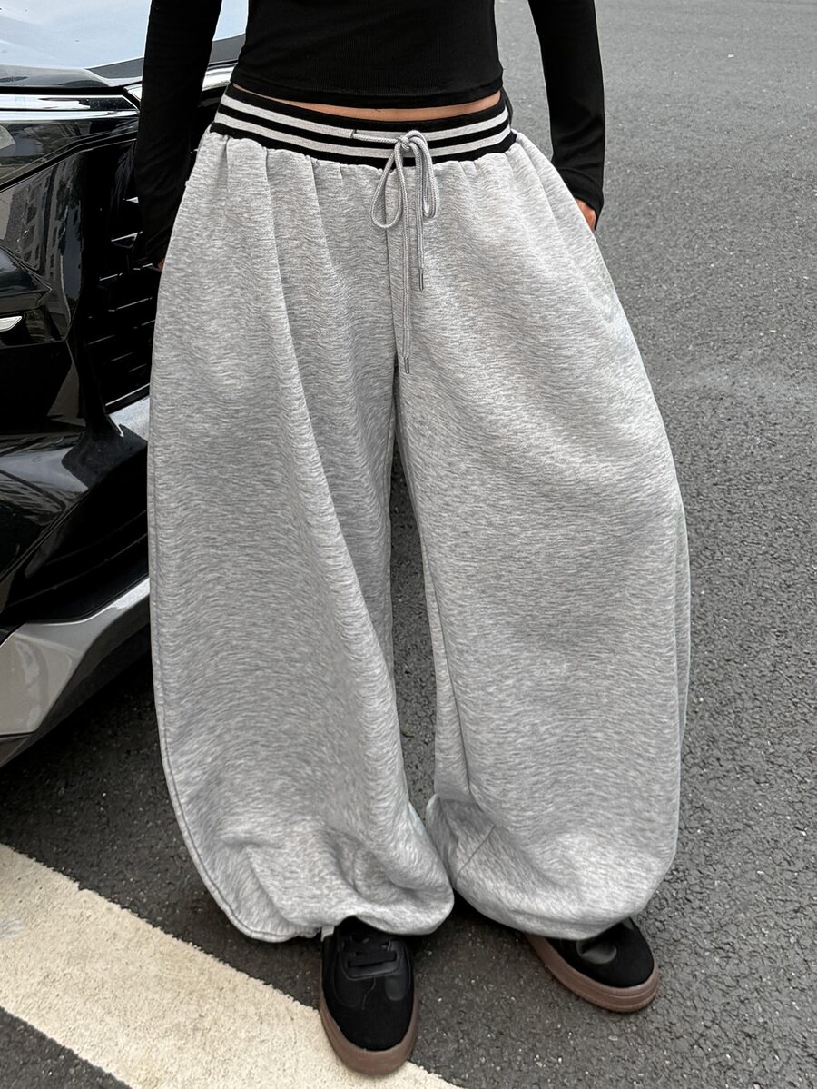 Muchica Women's Grey Wide Leg Sweatpants, Striped Ribbed Drawstring Waist, Adjustable Hem Baggy Y2K Streetwear Hip Hop Casual Fall Winter Pants Lounge - Grey - View 1