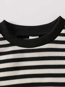 SHEIN 2件組男嬰秋季套裝 黑白運動衫搭配米色燈芯絨吊帶褲 休閒時尚可愛 親子風格 嬰兒秋季中性色衣著 - 彩色 - 查看 4