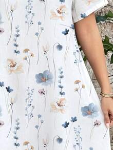 SHEIN LUNE Plus Size Women's Long V-Neck Short Sleeve Floral Print Dress, Elegant Matching Boho Vacation Style Travel All White Summer - Multicolor - View 4