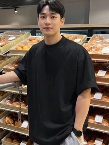 DAZY 男士純棉下垂肩簡約T恤 - 黑色 - 查看 7