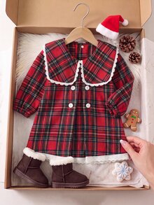 SHEIN 幼兒女童公主洋裝，可愛甜美優雅，紅、海軍藍、綠色格紋，長袖彼得潘領，前開扣，標準版型，白色蕾絲，舒適保暖女童裙 - 紅色 - 查看 3