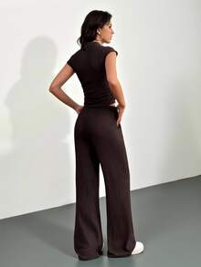 SHEIN Tall 2件組女款夏季純色立領百褶上衣與長褲套裝，休閒運動服舒適兩件式，旅行度假深棕色，高身長款 - 棕色 - 查看 4