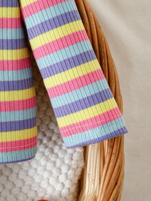 SHEIN Newborn Baby Girl 2-Piece Outfits Rainbow Striped Ruffle Sleeve Top And Floral Applique Overall Jumpsuit Set Toddler Fall Clothes - Mauve Purple - View 7