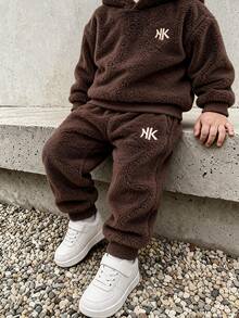 Boys' Autumn/Winter Plush Hooded Set, Letter Embroidered Top And Cuffed Long Pants 2 Pieces Set, Casual Outdoor Wear For Kids - Brown - View 1