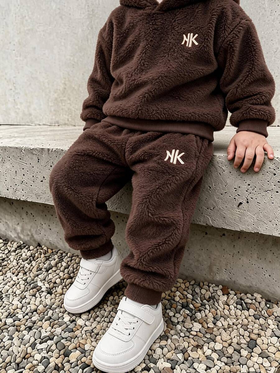 Boys' Autumn/Winter Plush Hooded Set, Letter Embroidered Top And Cuffed Long Pants 2 Pieces Set, Casual Outdoor Wear For Kids - Brown - View 1