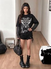 SHEIN Reset Phase Tween Girl Fall Music Festival Street Style Basic Goth Streetwear Gothic Punk Black And White Patchwork 2 In 1 Gothic Print Crew Neck Loose T-Shirt - Black - View 3
