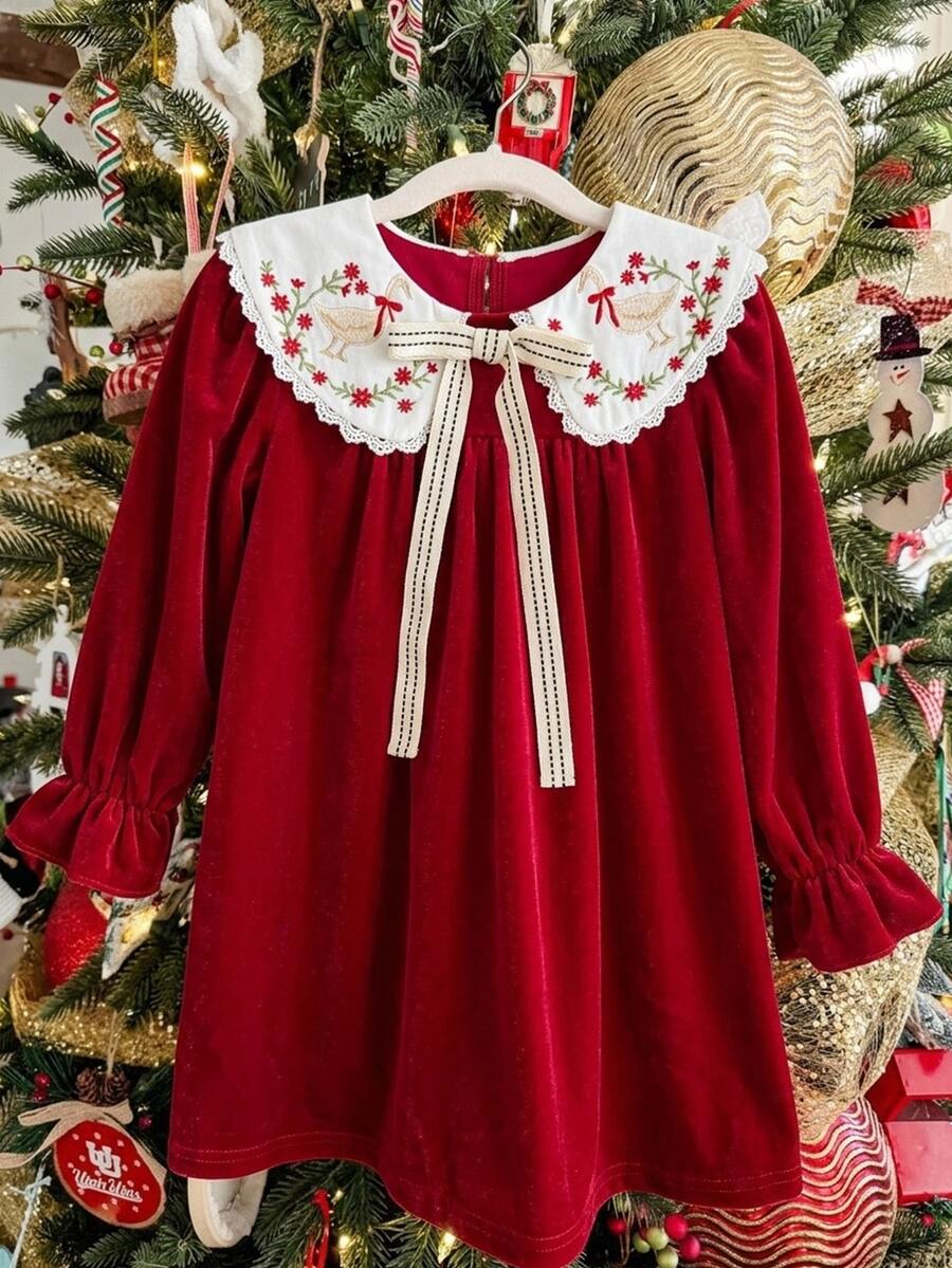 Young Girl Floral Embroidery Young Girl Peter Pan Collar Bowknot Decor Cute Dress - Red - View 1