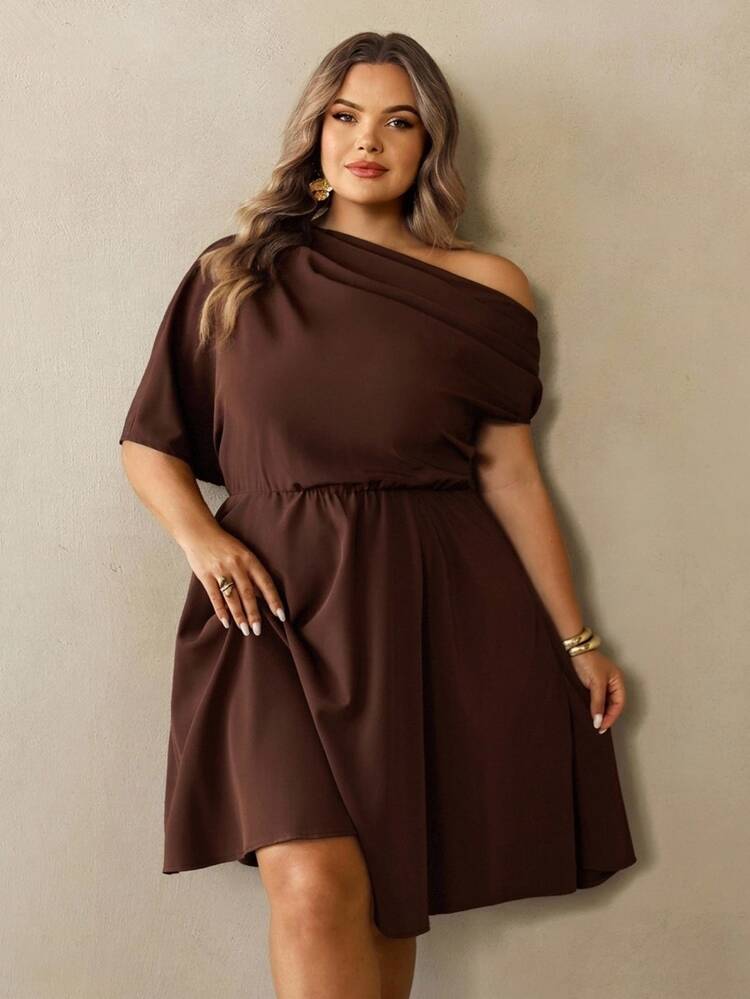 SHEIN CURVE+ Plus Size Brown Short-Sleeve A-Line Dress Asymmetrical Neckline Workwear Party Night Fall Winter 2026 22W Elegant Sexy - Brown - View 3