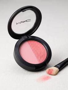 MAC Single Eyeshadow Sushi Flower 1.5 G – Eyeshadow, Highly Pigmented, For Makeup Beginners, Sushi Flower, Suitable For Daily Makeup Routine - Sushi Flower - View 3