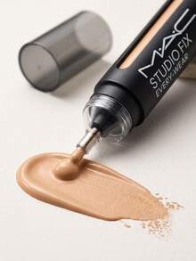 Mac Studio Fix Every-Wear All-Over Face Pen NC13 12ml – Concealer Foundation Pen, Long-Wearing, For Fair Skin Tones, NC13, Suitable For Daily Makeup Routine - NC13 - View 3