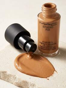 MAC Studio Fix Fluid SPF 15 Foundation NW40 30 Ml – Foundation, 24-Hour Matte Finish, For Oily Skin, NW40, SPF 15, Suitable For Daily Wear - NW40 - View 3