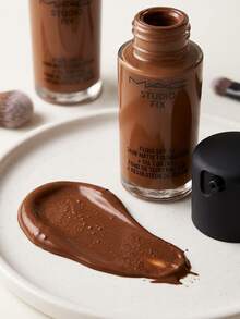 MAC Studio Fix Fluid SPF 15 Foundation NW57 30 Ml – Foundation, 24-Hour Longwear, For Oily Skin, NW57, SPF 15 Protection, Suitable For Daily Makeup Routine - NW57 - View 3