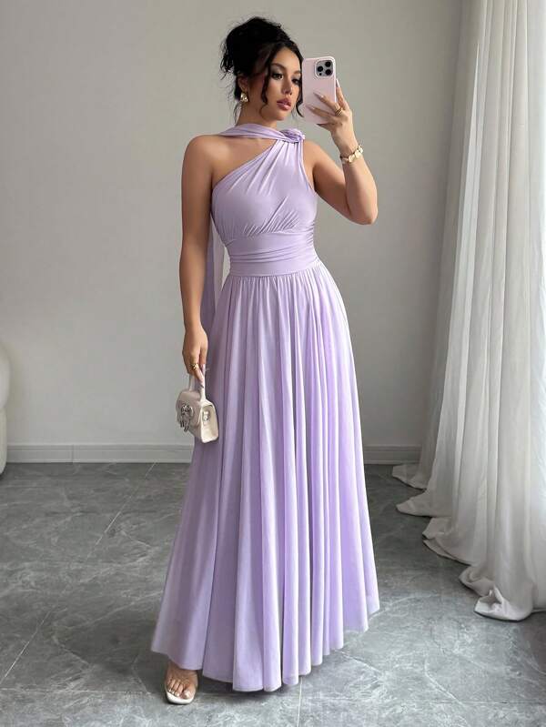 Elenzga Elegantes Damen Urlaubs- & Lässig-Kleid im europäischen Stil mit Blumendekor, Neckholder und fließenden Schärpen, geeignet für Urlaub, Dates, Ausflüge, Reisen und andere Anlässe