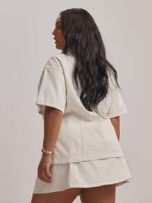 MUSERA 加大码短袖翻领缝线细节牛仔衬衫，仅限毕业季穿着，性感可爱优雅，适合假日、街头风、返校季等场合。 - 奶油色 - 查看 3