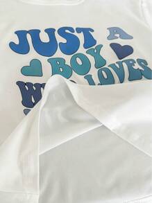 SHEIN Camiseta blanca con gráfico impreso en inglés "joven Boy", que combina bien con pantalones cortos, vaqueros u otros atuendos para mostrar el estilo de moda del bebé. También es un excelente regalo, práctico y significativo.