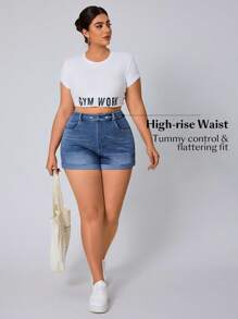 SHEIN Essnce Plus Size Women's Pocketed Cuffed Casual Versatile Denim Shorts - Blue - View 3