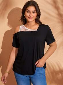 EMERY ROSE Maglietta casual da donna con scollo asimmetrico in pizzo a contrasto e maniche corte, adatta per outfit casual da paese, vacanza o uso quotidiano, semplice e alla moda, top estivo da donna, outfit da vacanza, outfit estivi da donna adatti anche per l'ufficio, outfit bohémien da festival o vacanza