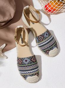 Styleloop Women's Adjustable Buckle Bohemian Style Rope Flat Sandals, Vacation - Brown - View 5