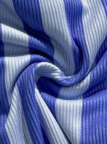 SHEIN Conjunto de bikini de mujer con estampado de rayas texturadas, ideal para vacaciones en la playa