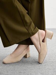 CUCCOO BIZCHIC 经典黑色低跟套脚鞋，时尚女士圣诞鞋 - 杏色 - 查看 2