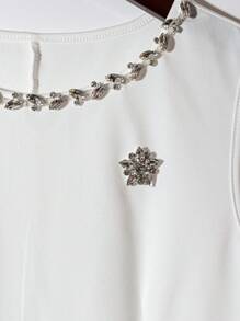 GlowEve Damen Einfarbiges Kleid mit Strass Dekor, elegantes ärmelloses Kurzkleid