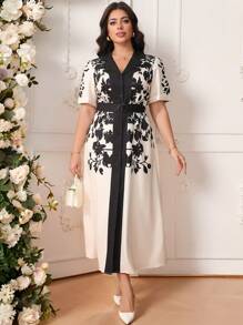 SHEIN Clasi Kontrastarben bedruckter Gürtel im Taillenbereich für kurvige Frauen mit Hemdkleid, Apricot-farbener Hintergrund mit schwarzem Muster, Sommeroutfit - Aprikosenfarben - Übersicht 9
