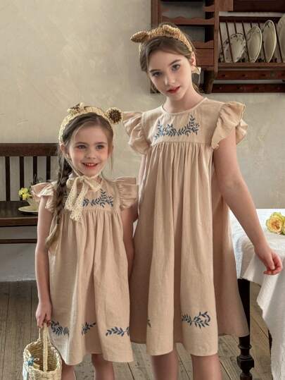 SHEIN LMoss Kids Tween Girl Woven Plain Embroidered Ruffle Trim Fitted Casual Dress